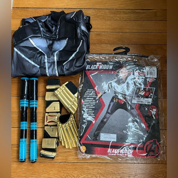 Marvel Black Widow costume child size 8/10 - Picture 1 of 4